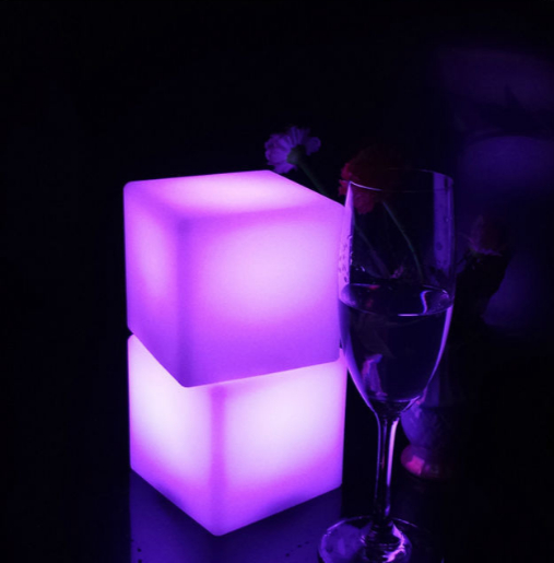 outdoor Illuminated LED Cube Decorative Light